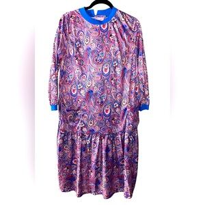 Open back dress with pockets (Sz Med)for seniors,patients, or disabled adults